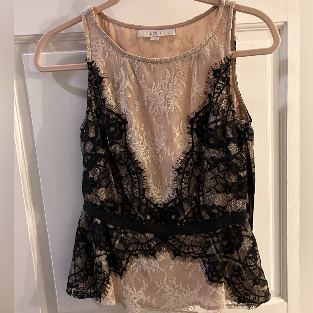 LOFT - Lace sleeveless top